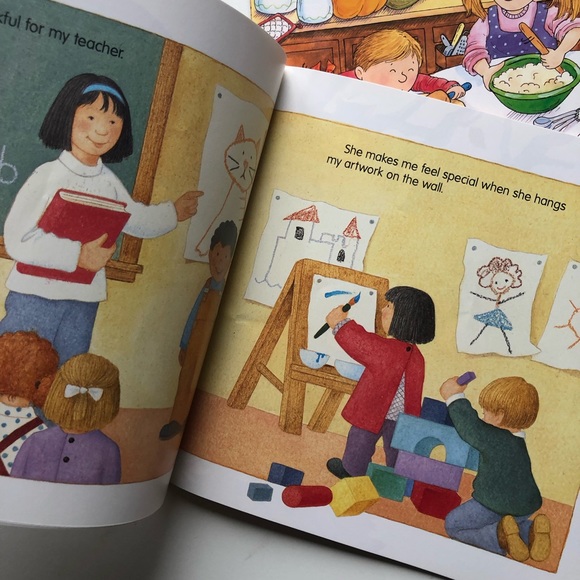 2 thanksgiving books - Picture 9 of 12